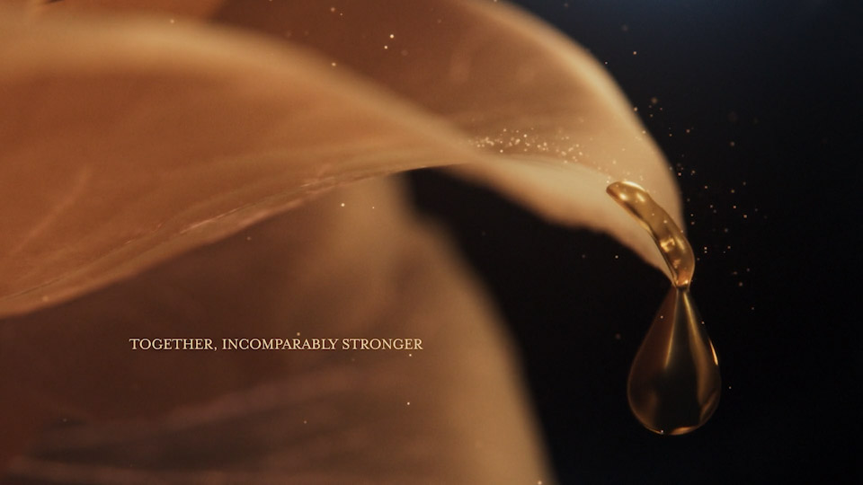 Roes leaf in gold, with a droplet of gold. 3d animation by Magoo Animation for Mary Kay commercial.